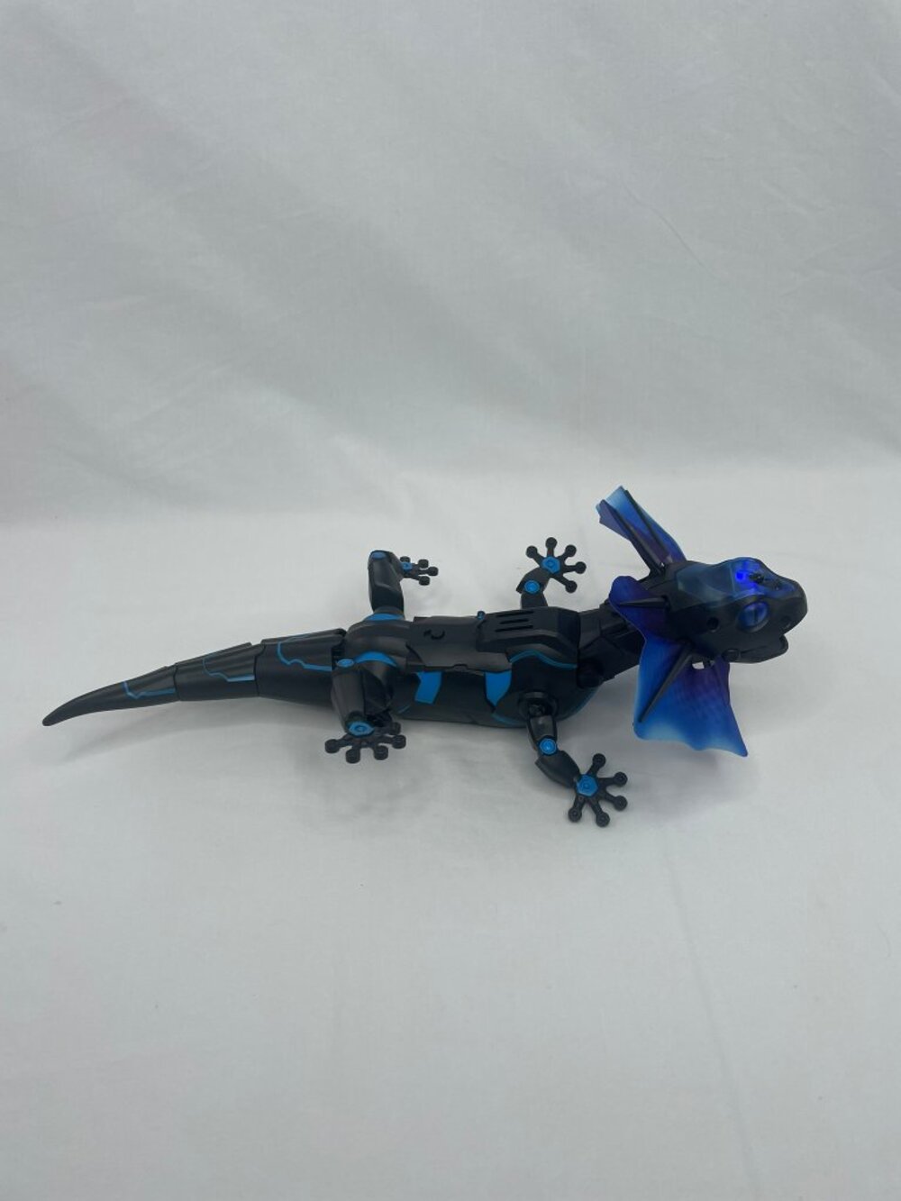 Robot RoboLizard Interactive RC Lizard Kids Toy LED Remote Control Motion - Picture 5 of 6